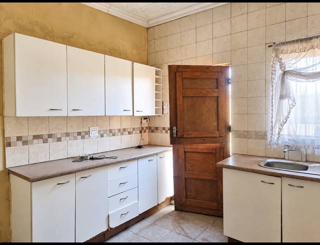 2 BEDROOM HOUSE FOR SALE IN EVATON WEST